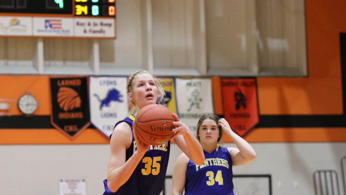 Nickerson Lady Panther #35 Ava Jones shoots a free throw attempt.  The Nickerson Lady Panthers...